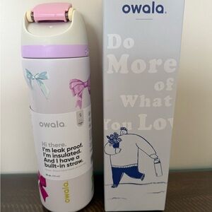 Owala Insulated Water Bottle with Built-in Straw Multicolor Bows 24 OZ